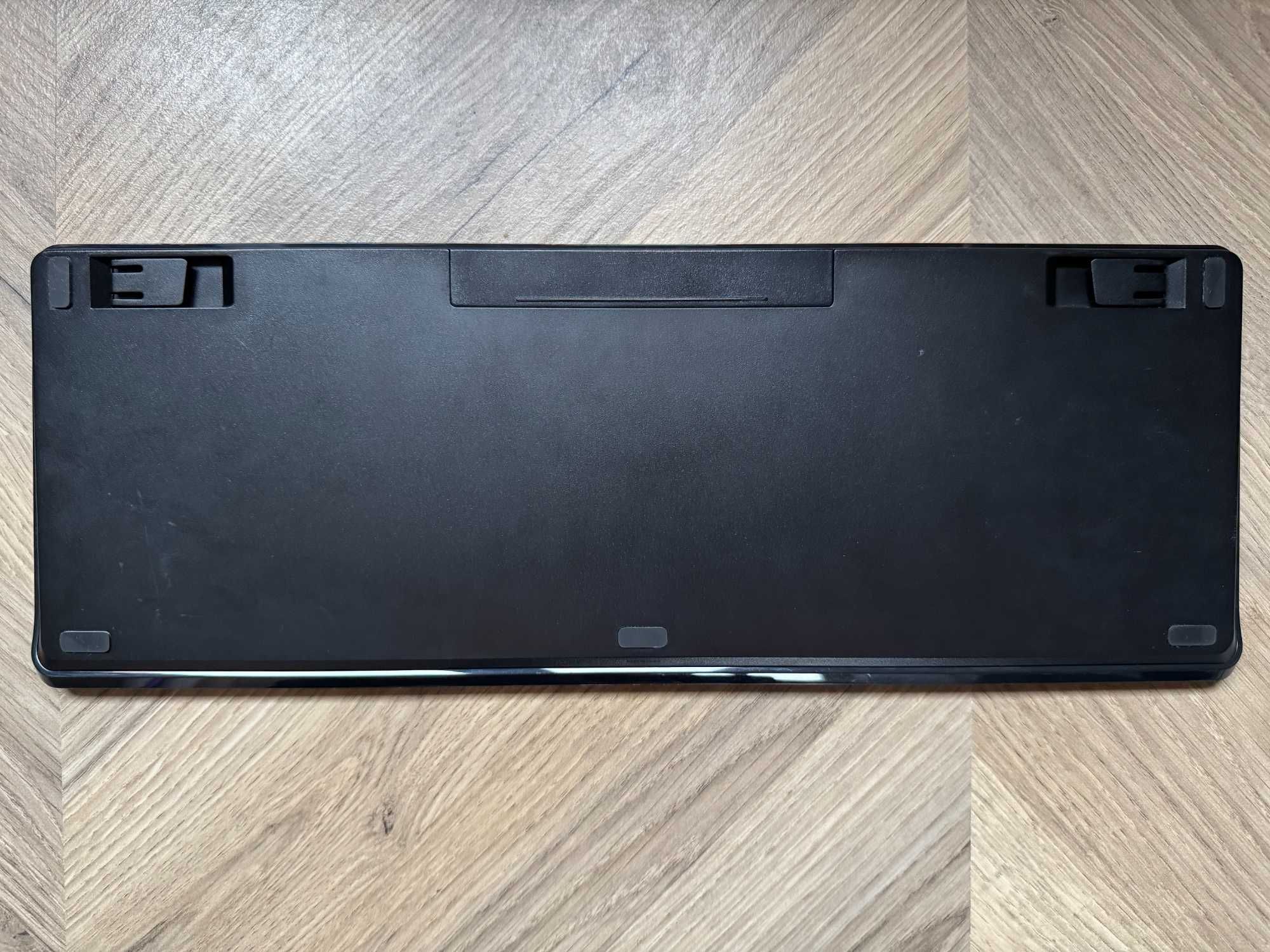 Microsoft Desktop 900 – bezprzewodowa klawiatura i mysz