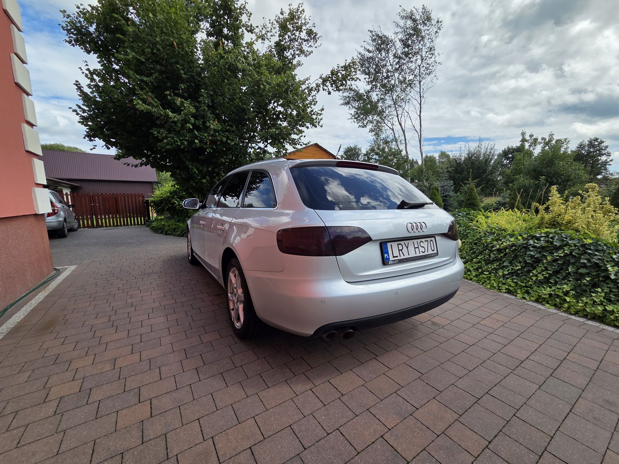Audi A4 B8 2.0 210KM