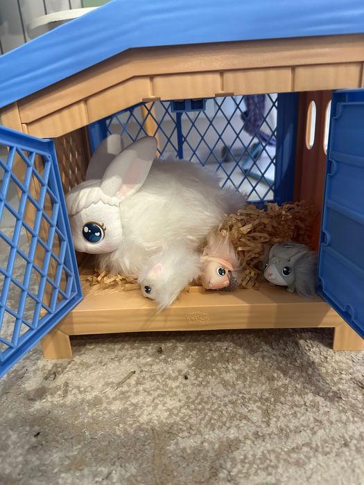 Little Live Pets, Mama Surprise, interaktywny króliczek