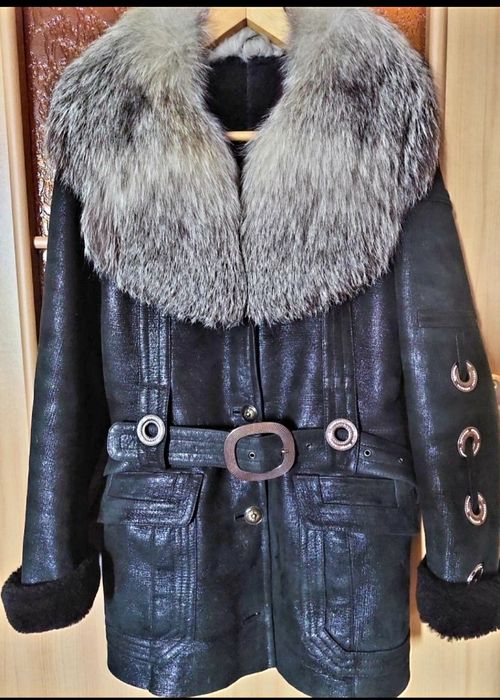 Осеннее пальто . Дублёнка .48 р.