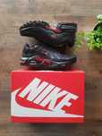 Nike Airmax Plus TN | Black University Red