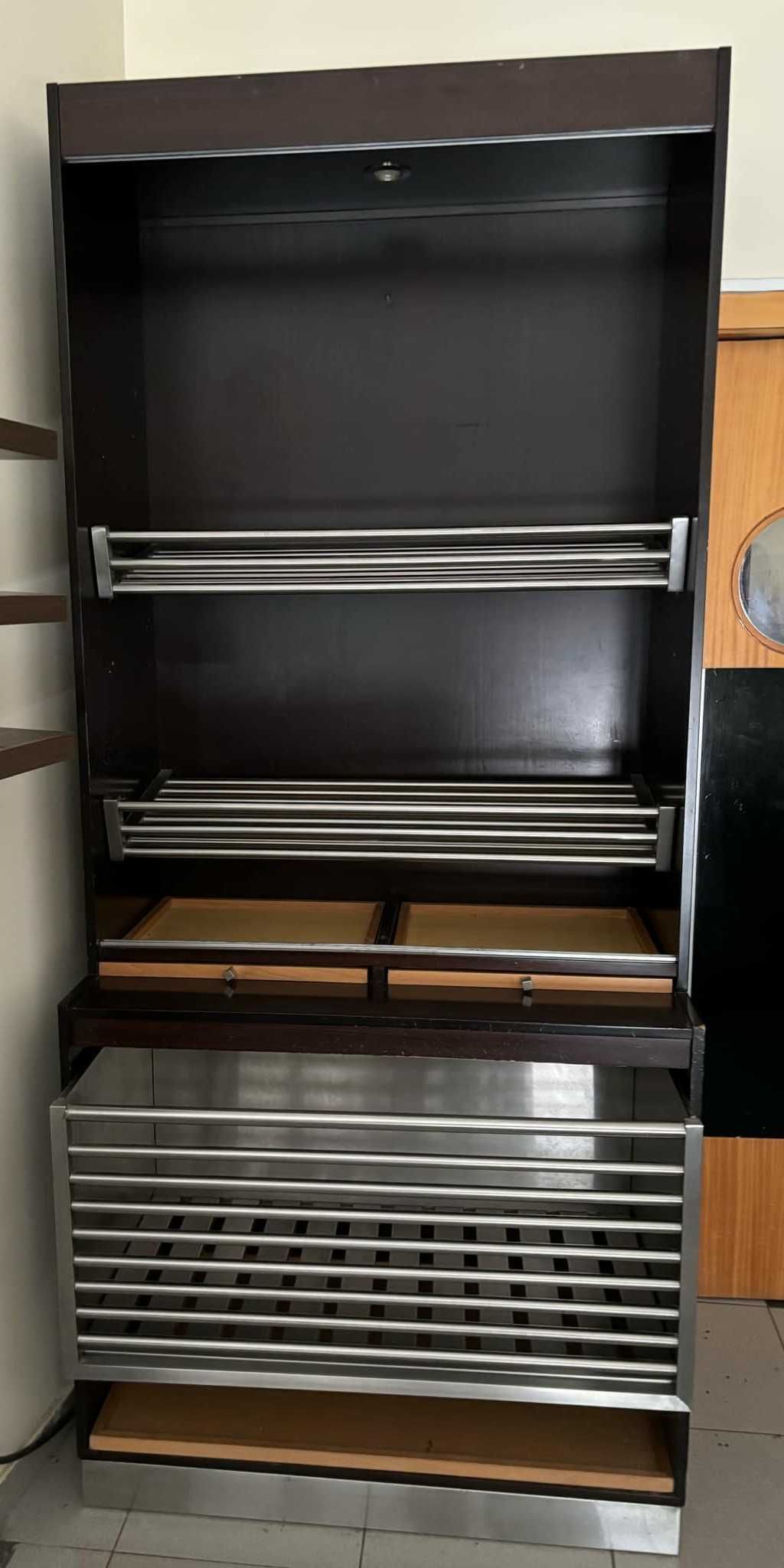 Armário / Expositor de Pão