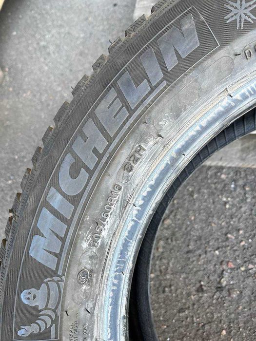 Шини 205 60 16 Michelin зима
