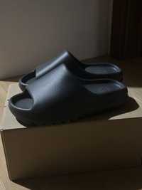 Yezzy Slides Onyx F