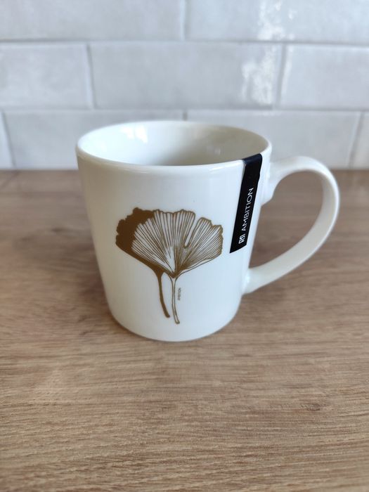 Kubek ecru ze złotym liściem, miłorząb japoński, Ambition, NOWY