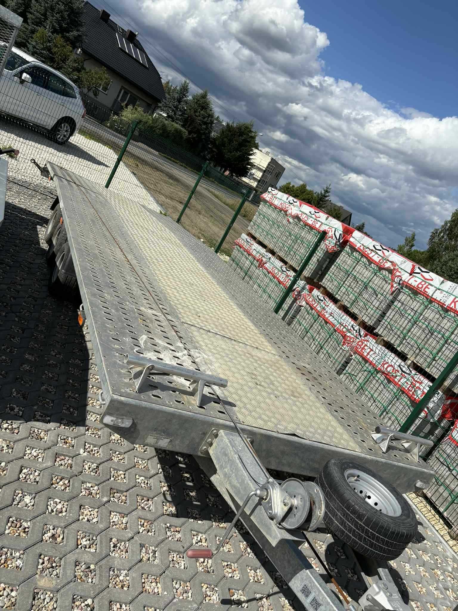 Wynajem przyczep samochodowych