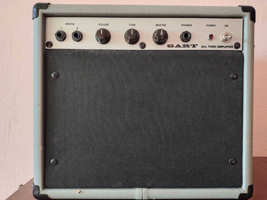 Ламповый комбоусилитель для электрогитары 15 ват