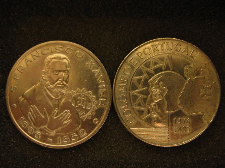 Moedas comemorativas dos Descobrimentos Macau e Portugal