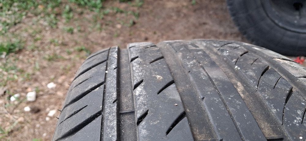 Sprzedam felgi z oponami lato 235/55R17