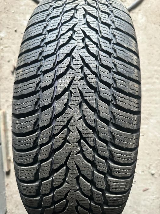 Зимова гума Nokian 205/65/r15
