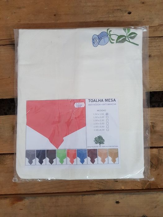 Toalha de mesa anti-nódoas e anti-manchas
