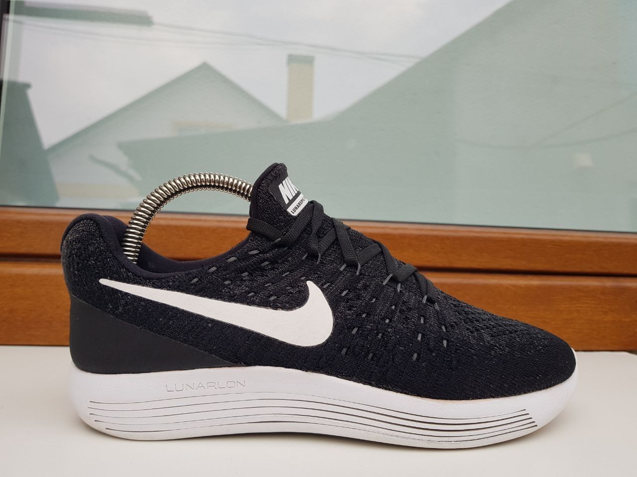 Кросівки Nike Lunar Epic Flyknit 2 38р
863780-001 38р