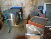 Máquina e acessórios para Apicultura mel