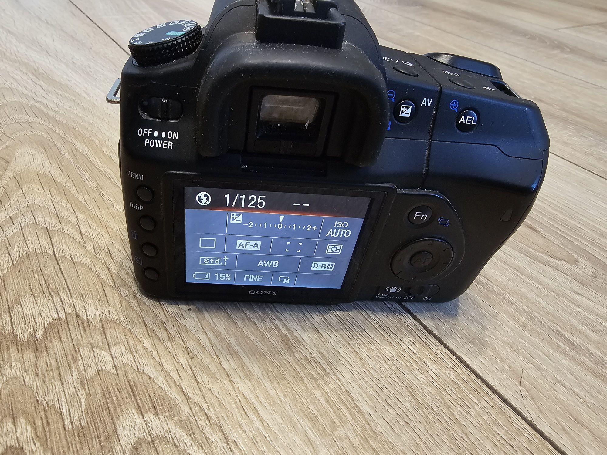 Фотоапарат Sony Alpha DSLR-A200