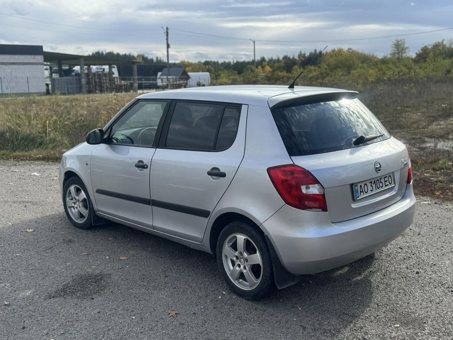 Шкода фабія бензин