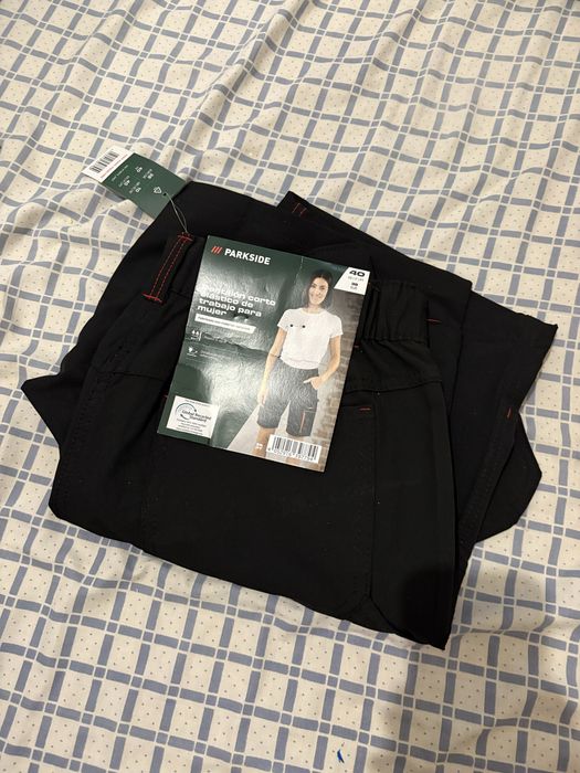 Calções de mulher para trabalho