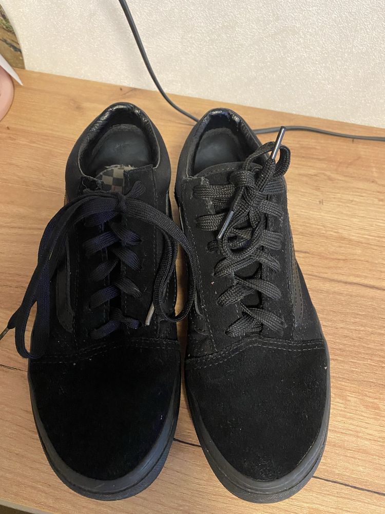 Продам кеди Vans 38 розмір