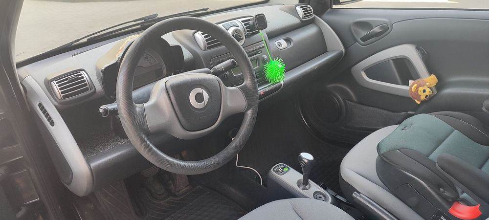 Автомобіль Smart 451