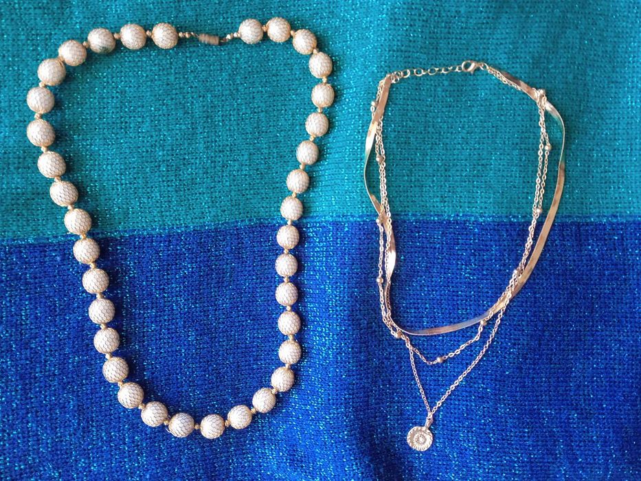 Бусы, трехслойные цепочки, серьги с лунным камнем. Новое!