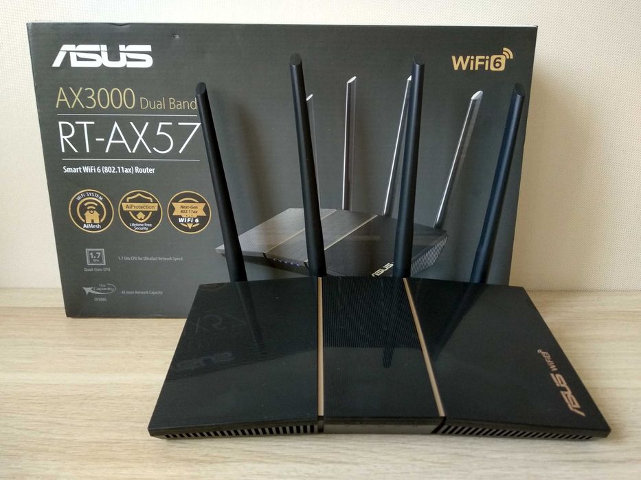 ASUS RT-AX57 CPU 4x1700MHz WiFi 6 (AX3000) AiMesh Wi-Fi роутер