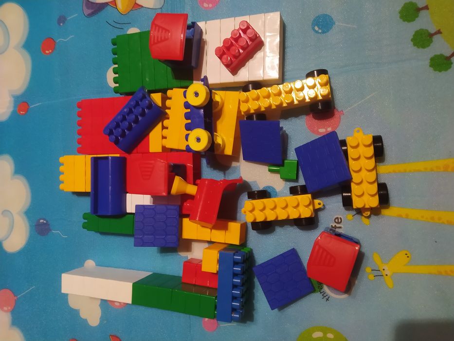 Дитячий конструктор