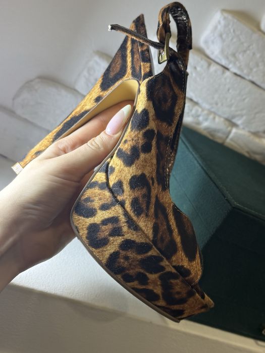 Босоножки леопардовые