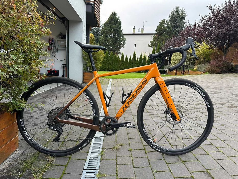 Szosa KROSS Esker 7.0 S Tubless SPD GRX Pirelli Cinturato Evo MUC OFF