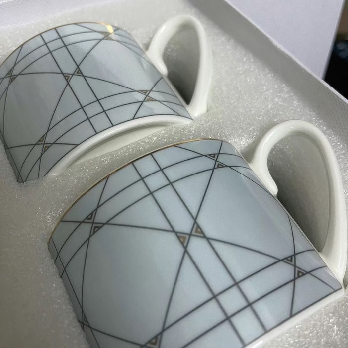 Стильний набір від Dior в рожевому та голубому кольорі посуд чашка