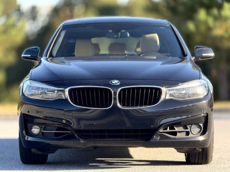 BMW 3 Series Gran Turismo 330i xDrive      2017