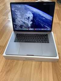 MacBook Pro 15'' Retina, 2018р., i7/16/256, гарний стан!