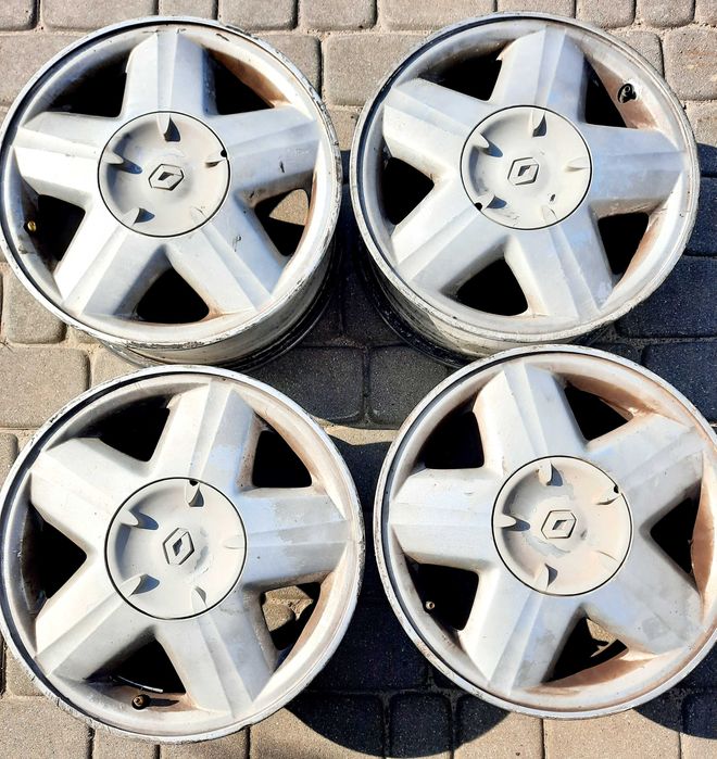 Koła zimowe Renault 4x100 - opony zimowe 195/65R15 Continental