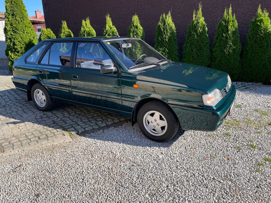 Polonez Caro Polonez Caro Plus 1997 r 1.6 Gli stan kolekcjonerski