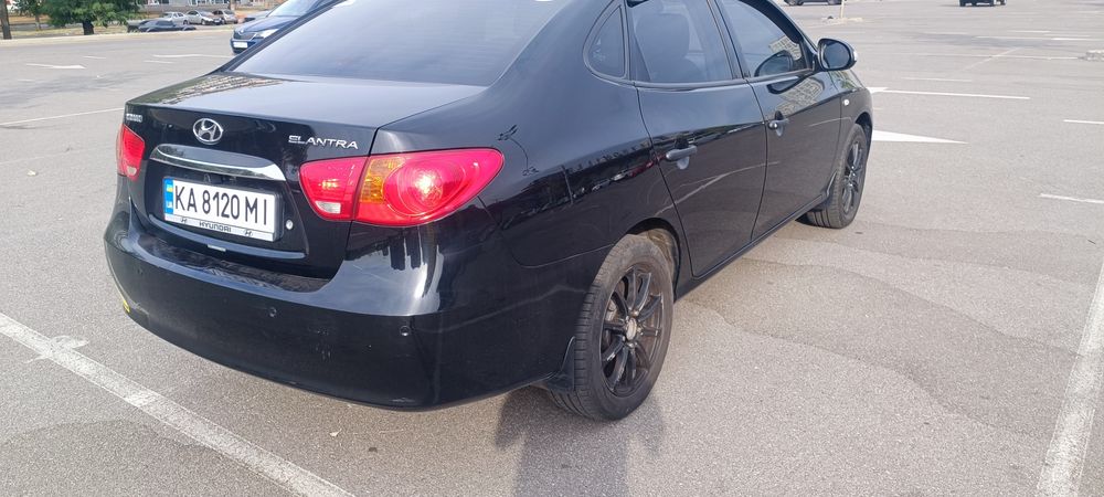 hyundai elantra 2011