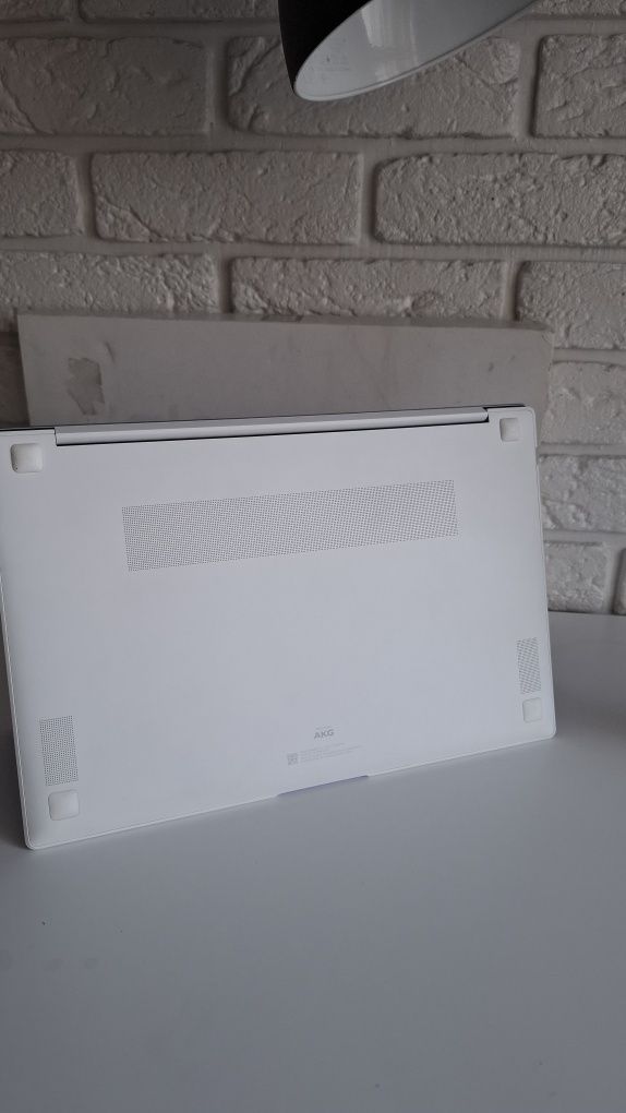 Samsung Galaxy Book 2 pro amoled i5-1240P 8 ddr5 256 ssd Alder lake 1