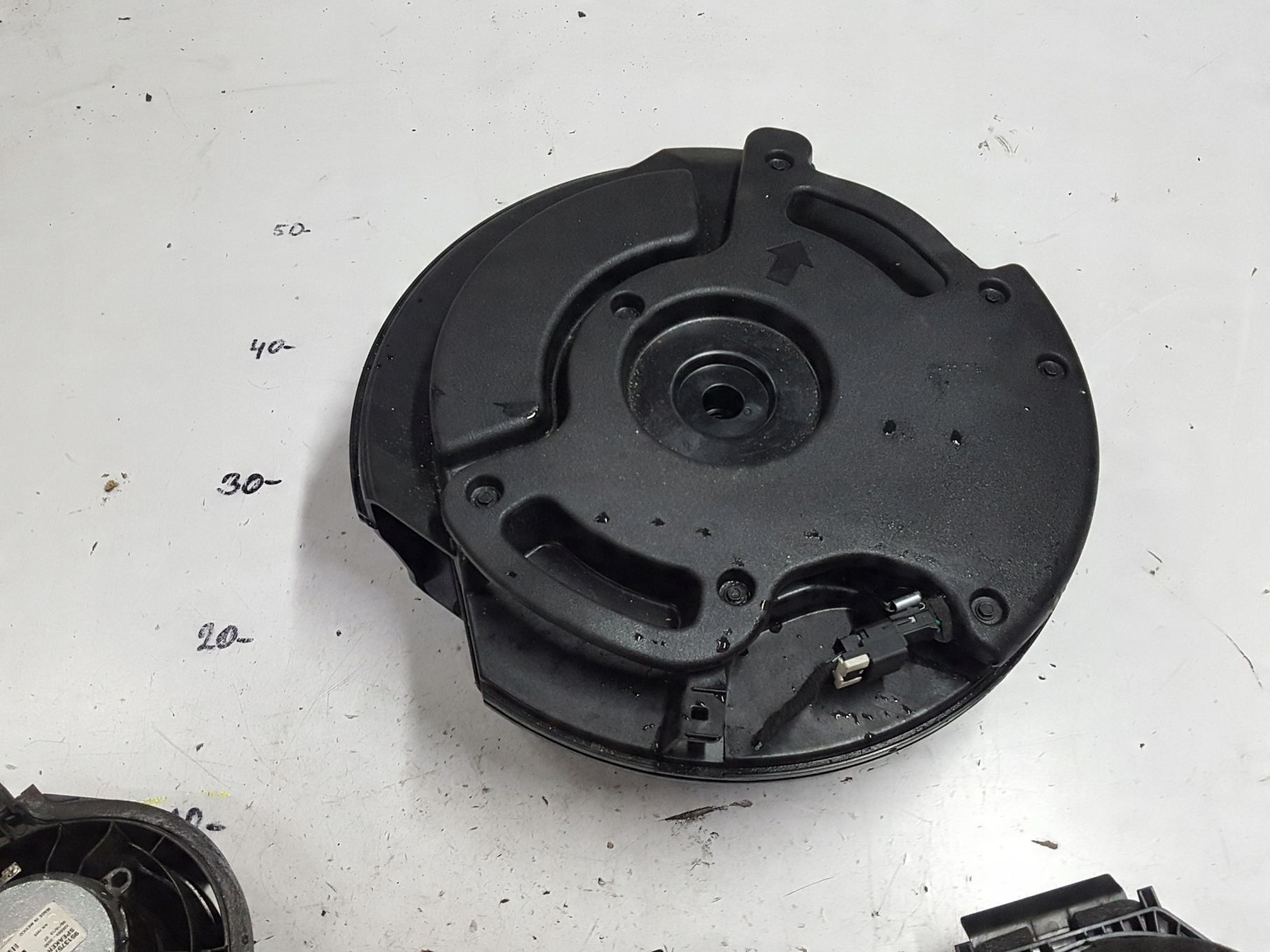 OPEL MOKKA I A 12-16r GŁOŚNIKI BOSE SUBWOOFER