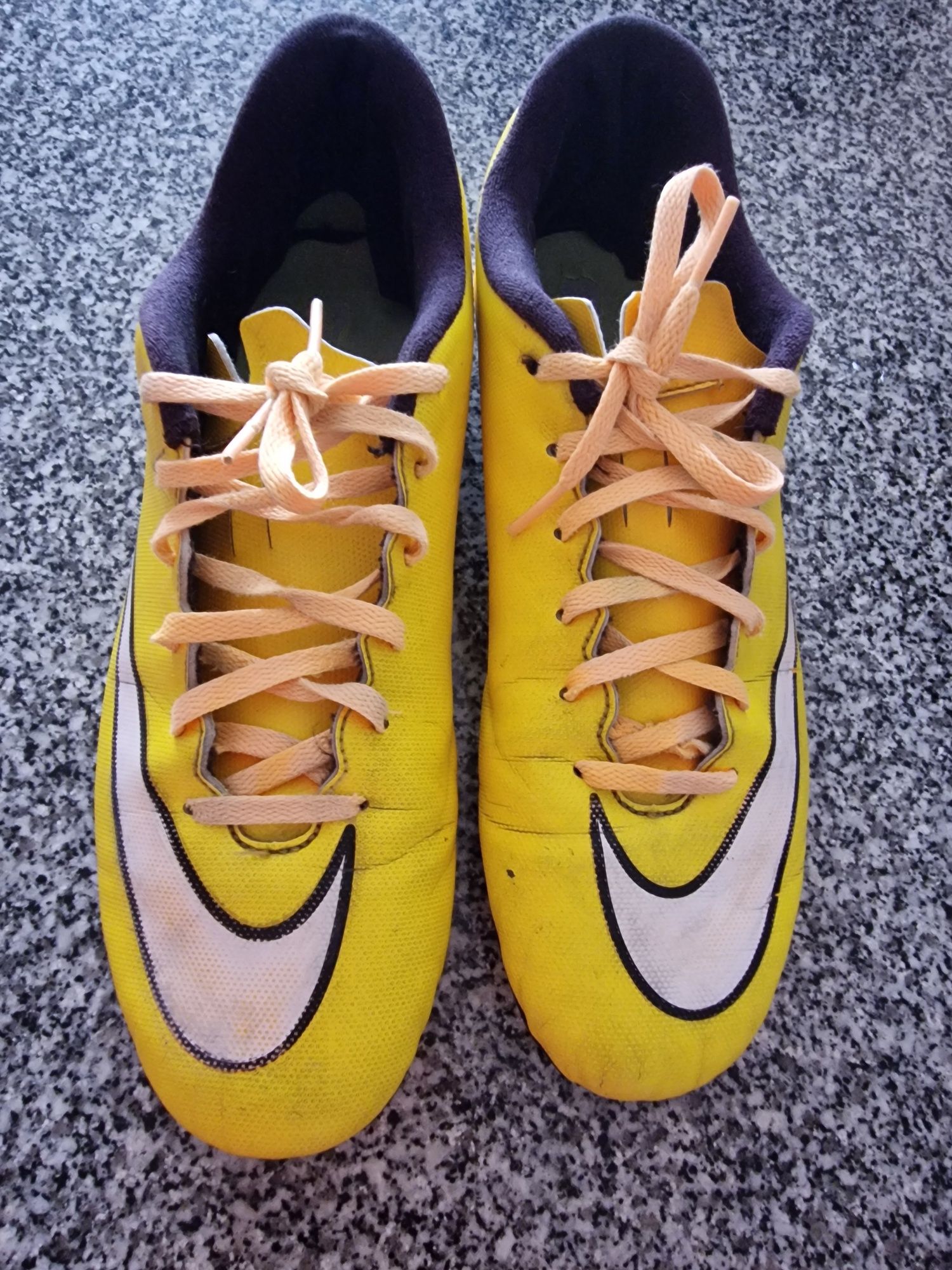 Nike mercurial tamanho 43
