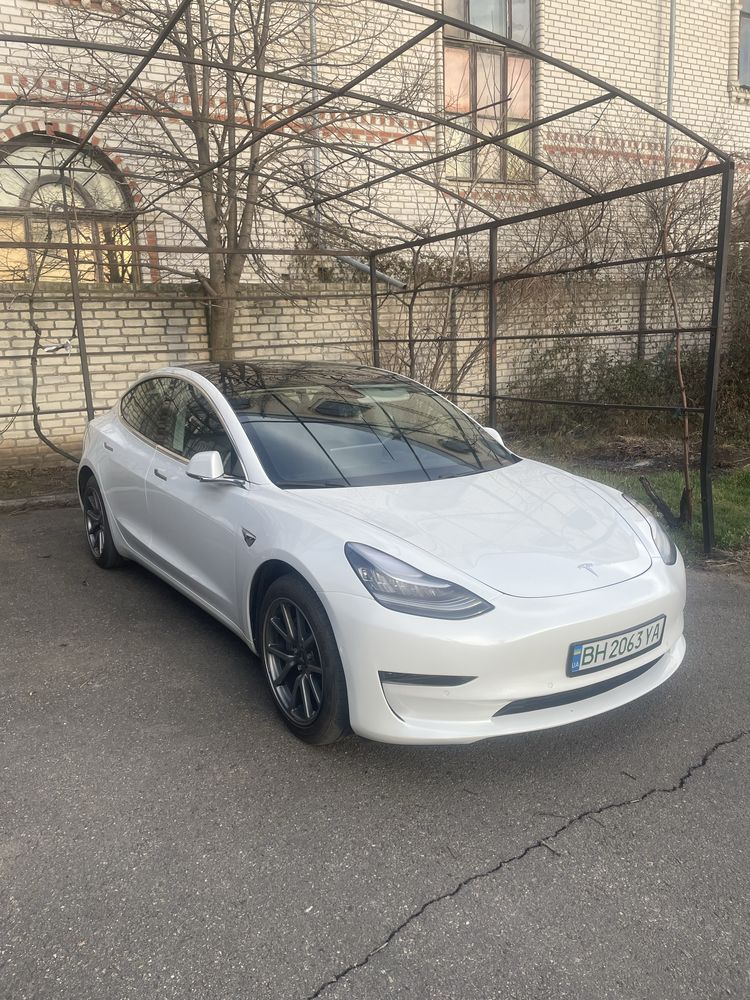 Tesla Model 3 Standart Plus