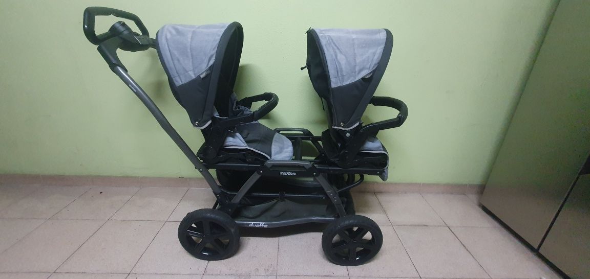 Carrinho duplo bebé + Ovo Auto c/Suporte