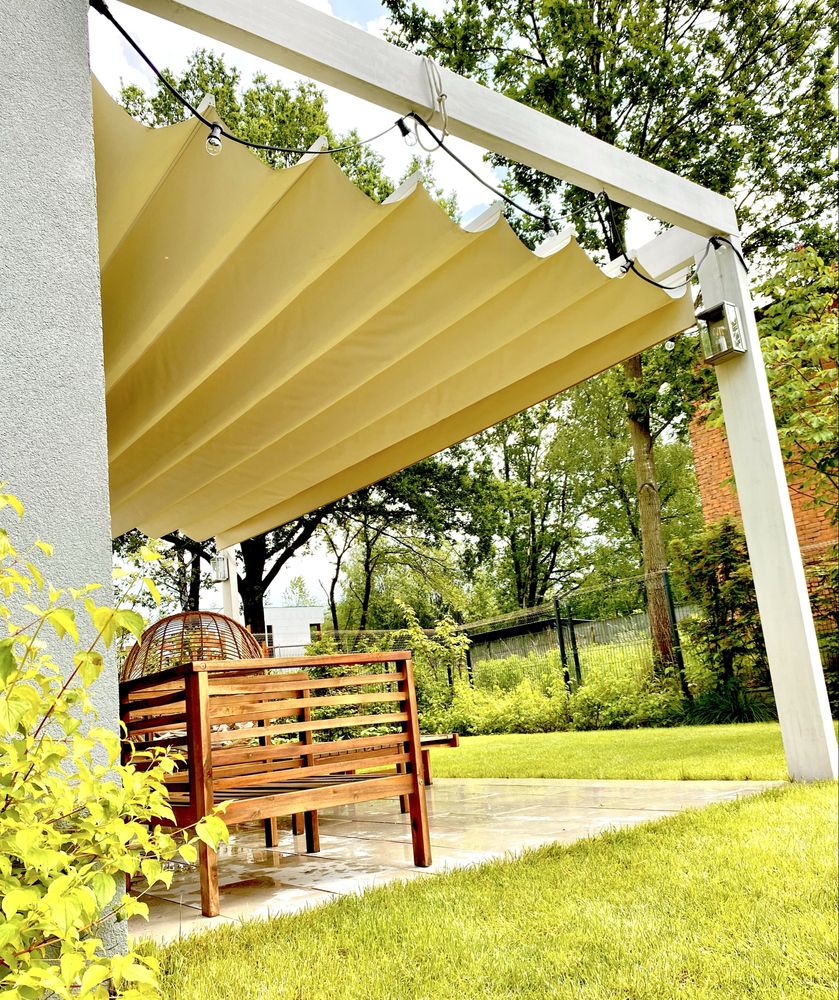 Taras drewniany, elewacja drewniana, zadaszenie tarasu, pergola