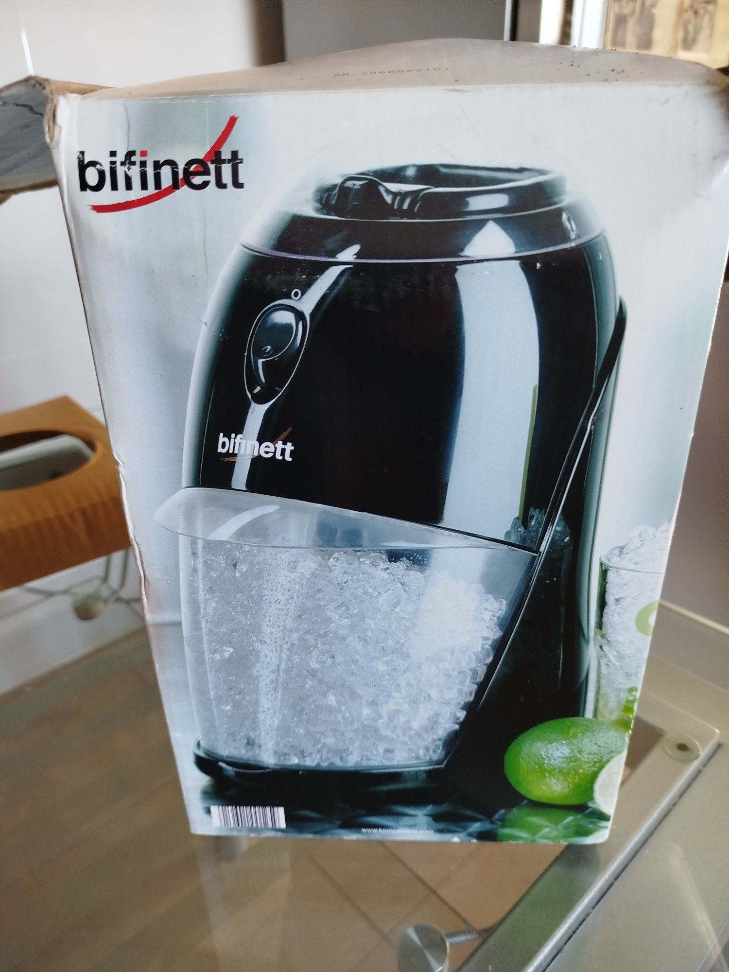 Máquina quebra gelo