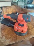 Sprzedam szlifierkę Black Decker BEW200
