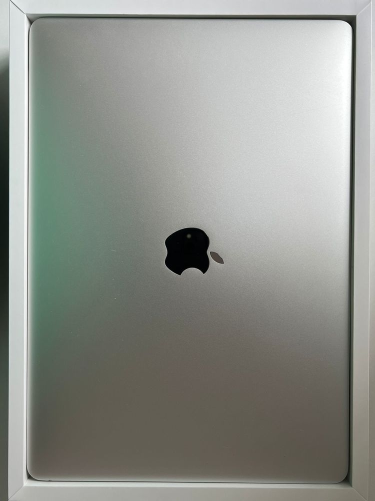 MacBook Pro 13 MI/8GB/256GB/A2338