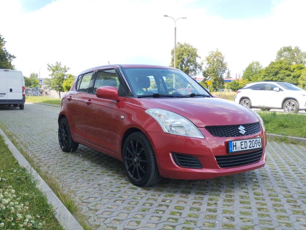 Suzuki Swift lift 2010r 1.3b Klima / Alufelgi / Sprowadzony z Niemiec