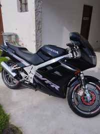 Sprzedam Honda vfr 750 super stan!!