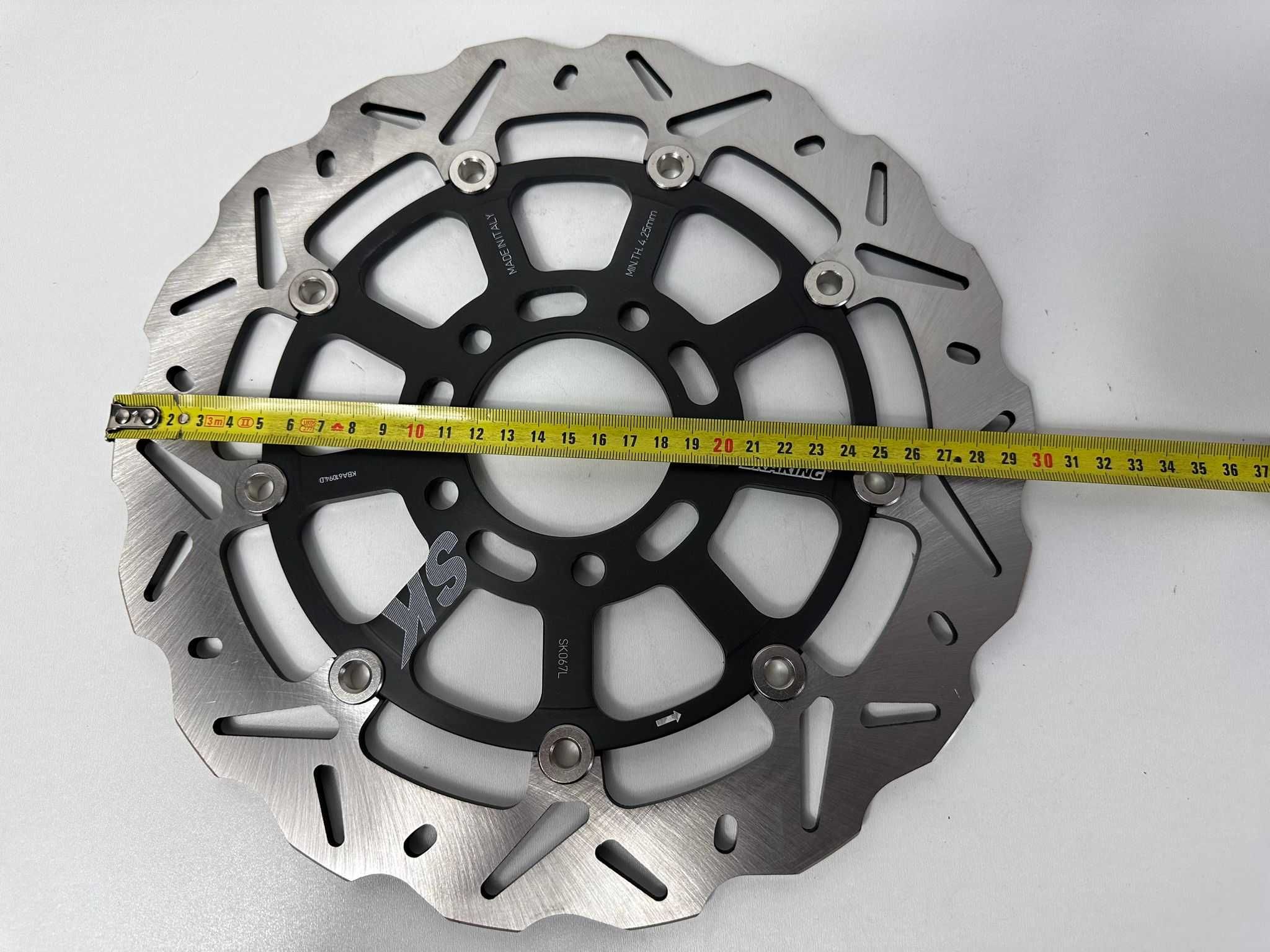 Braking tarcza hamulcowa przód SUZUKI GSX-R GSXR 600 /750/ 1000 SK067L