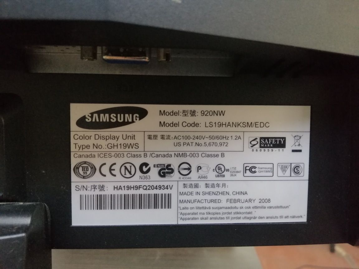 Монитор Samsung SyncMaster