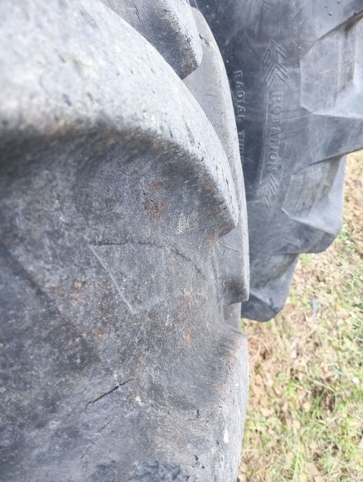 Vendo pneus ainda em bom estado para trator