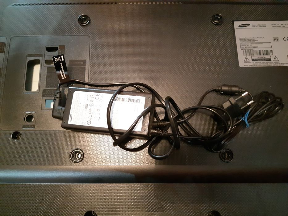 Peças de TV Samsung UE32J4000