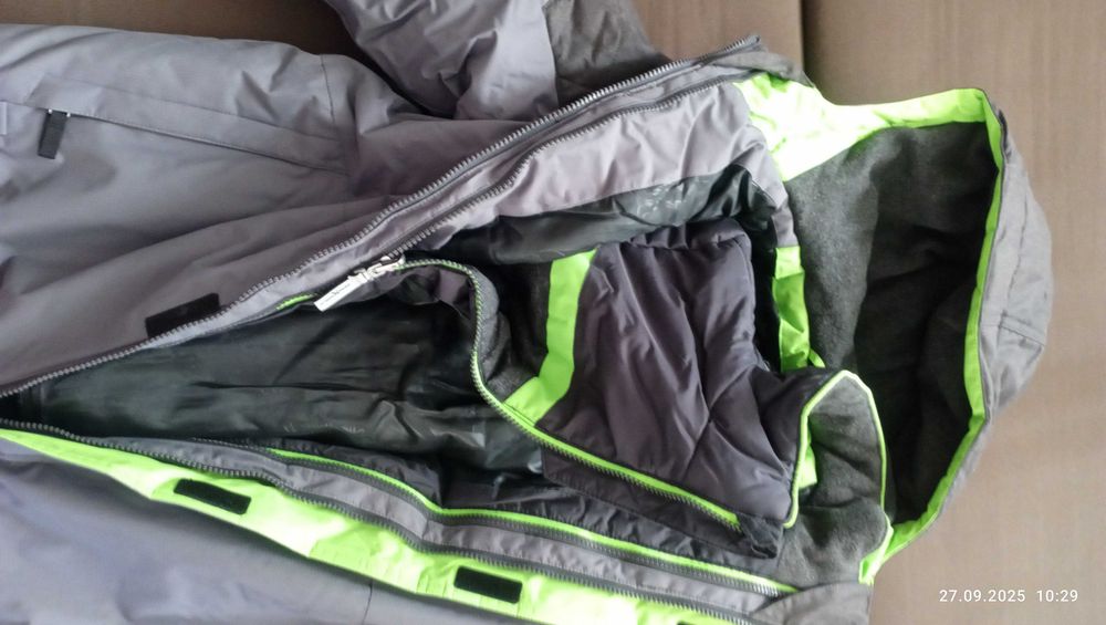 Куртка зимова 3 в 1 дуже тепла на хлопця 8-12 років довжина 64 см