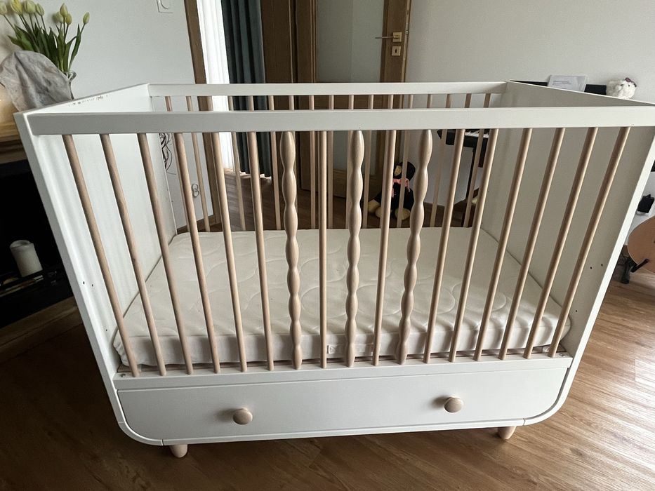 IKEA MYLLRA Łóżeczko z szufladą, białe, 60x120 cm. Materac GRATIS!